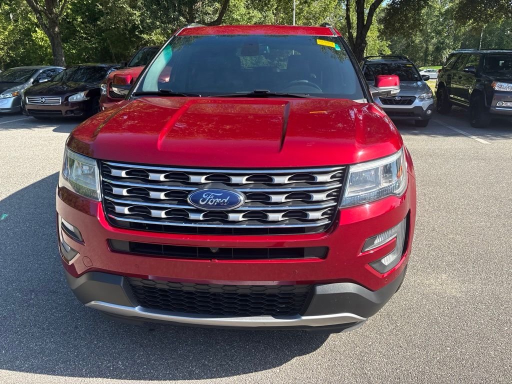 Used 2016 Red Ford Limited image 2