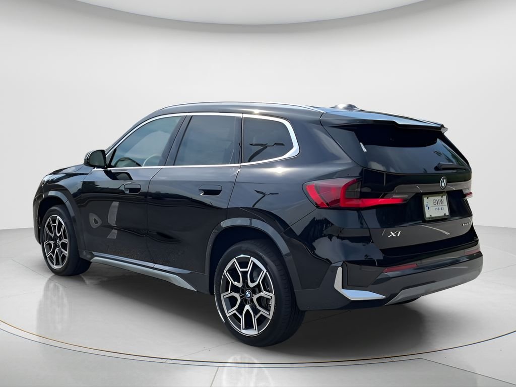Used 2025 Black BMW xDrive28i image 6