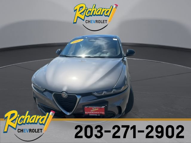 Used 2024 Gray Alfa Romeo Ti EAWD image 3