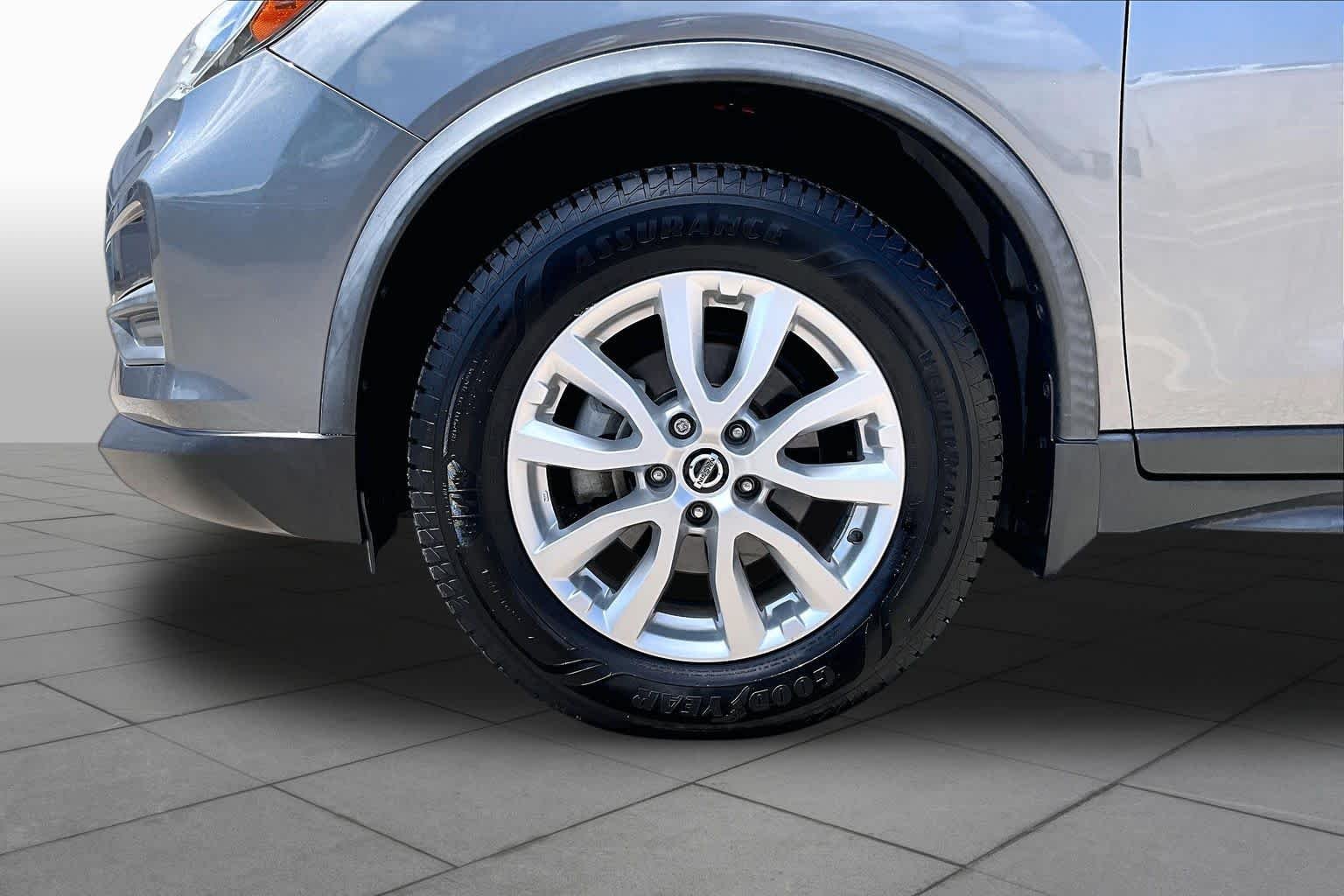 Used 2020 Gun Metallic Nissan SV image 13