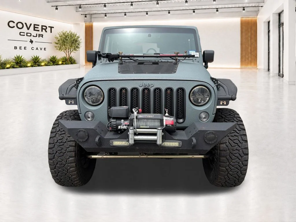 Used 2015 White Jeep Rubicon image 3