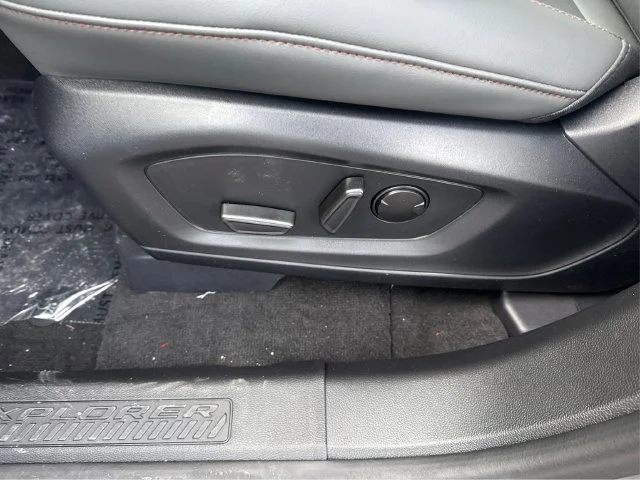 New 2026 Carbonized Gray Metallic Ford Active image 30
