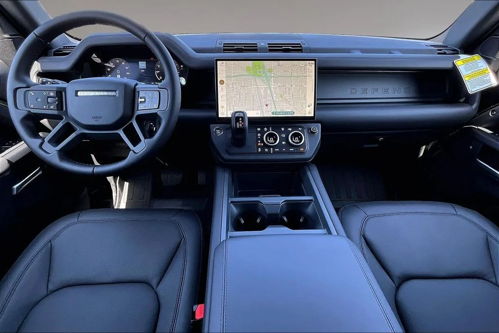 New 2026 Green Land Rover S image 5