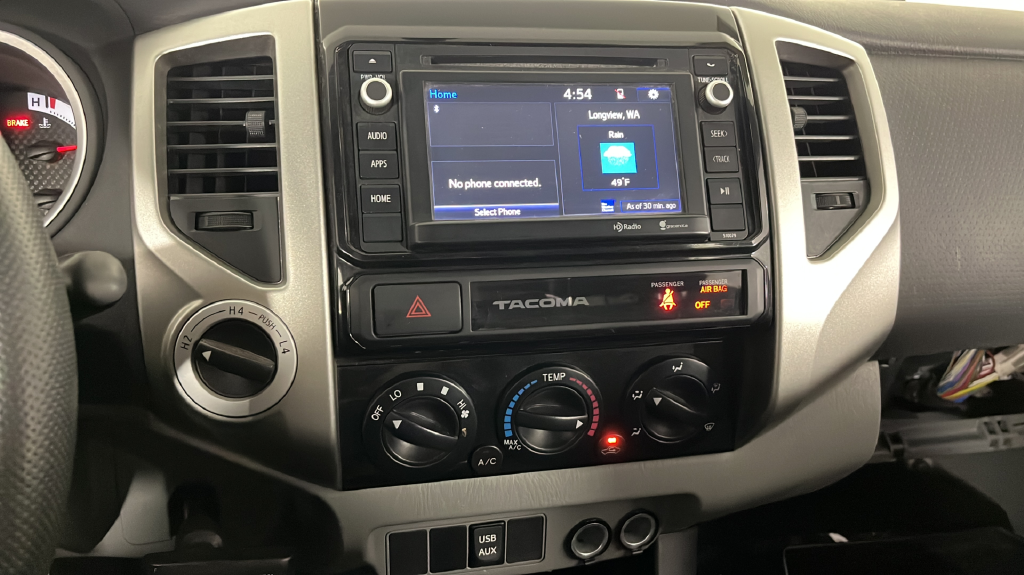 Used 2015 Gray Toyota Base image 30