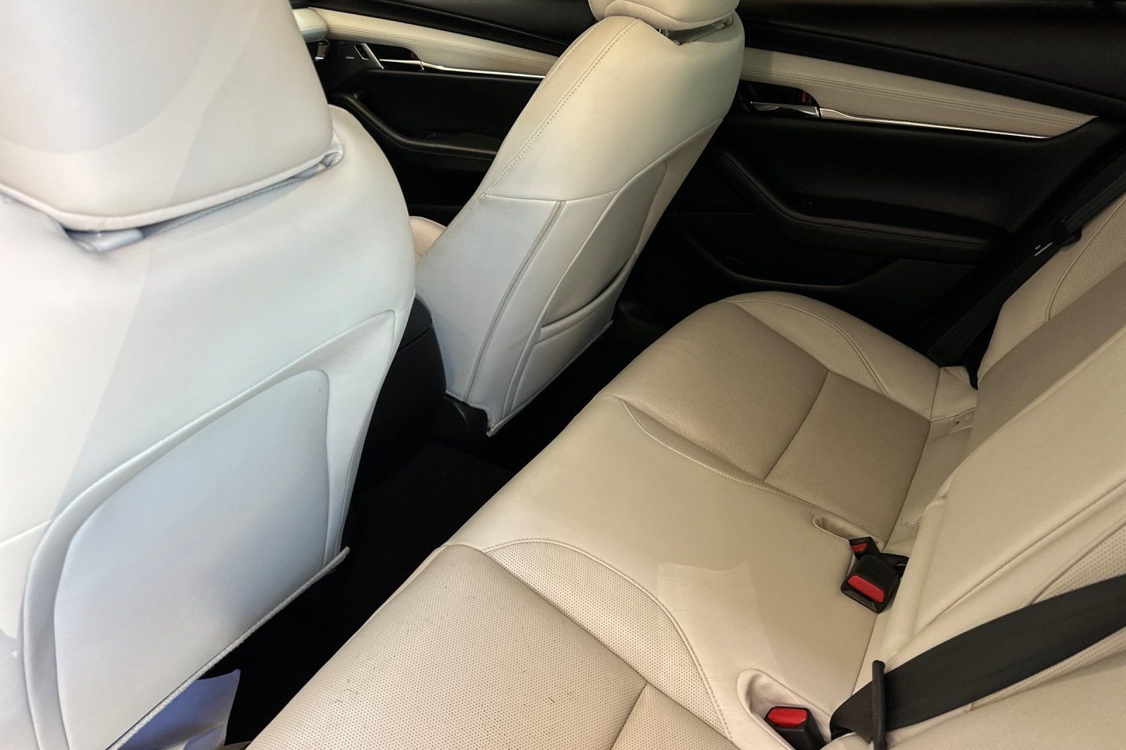 Used 2021 Gray Mazda Premium Plus image 12