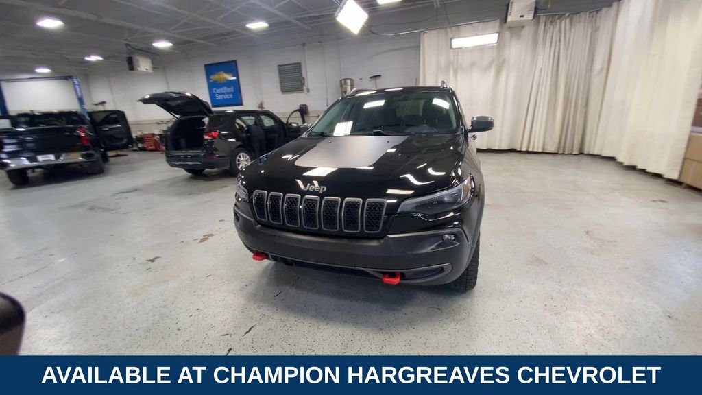 Used 2021 Diamond Black Jeep Trailhawk image 9