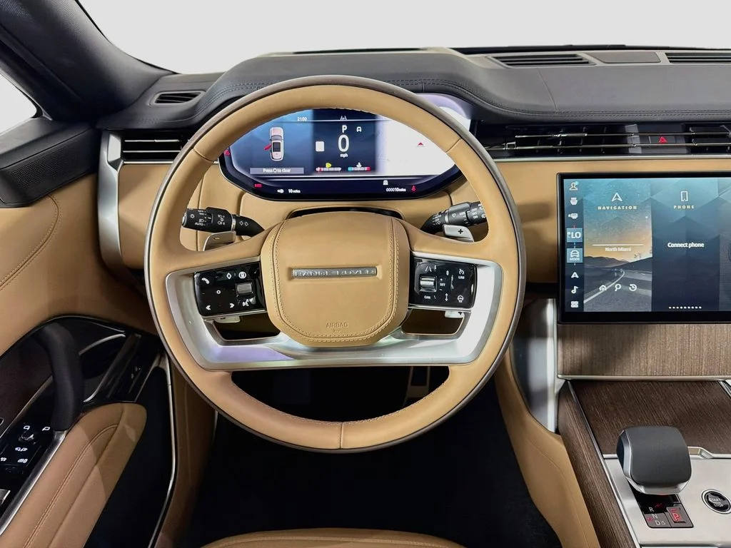 New 2026 Eiger Grey Land Rover SE image 24