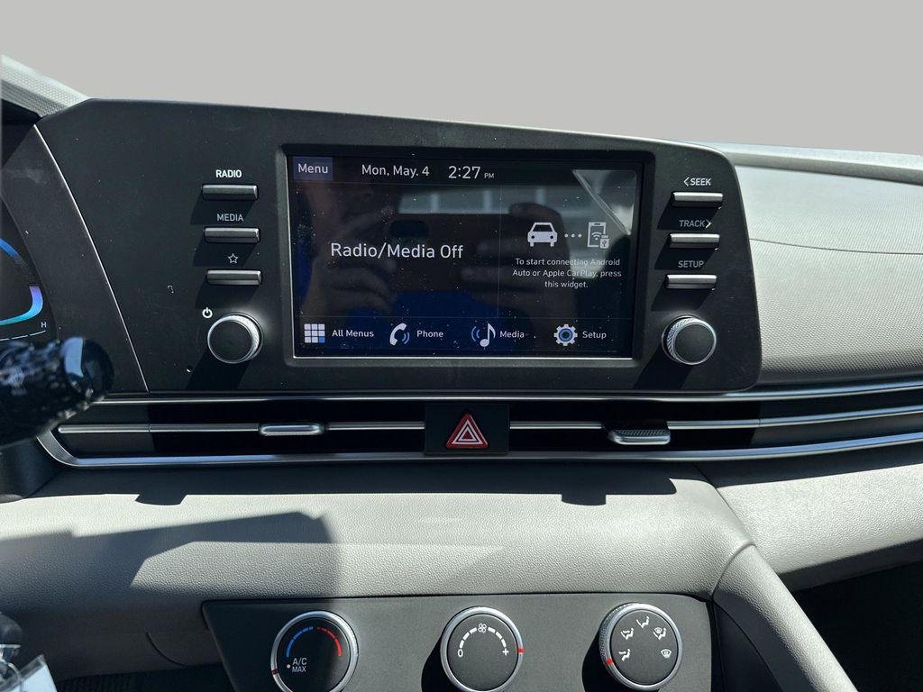 New 2026 Serenity White Hyundai SE image 16