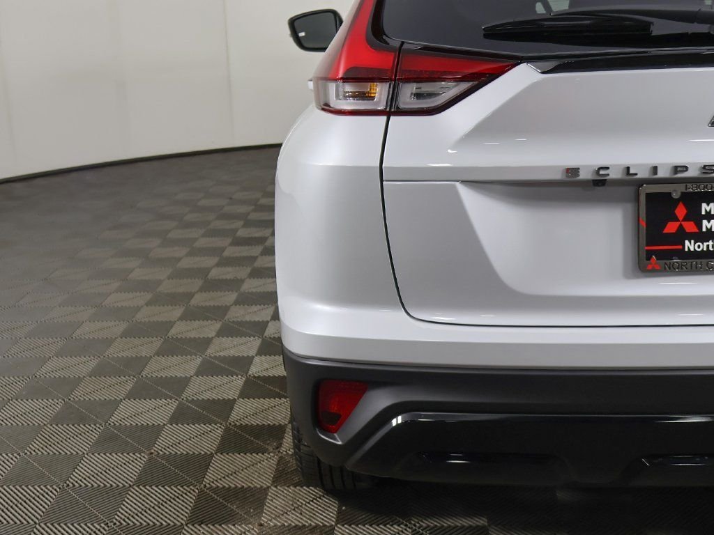 2026 Mitsubishi Eclipse Cross Black Edition - Photo 16
