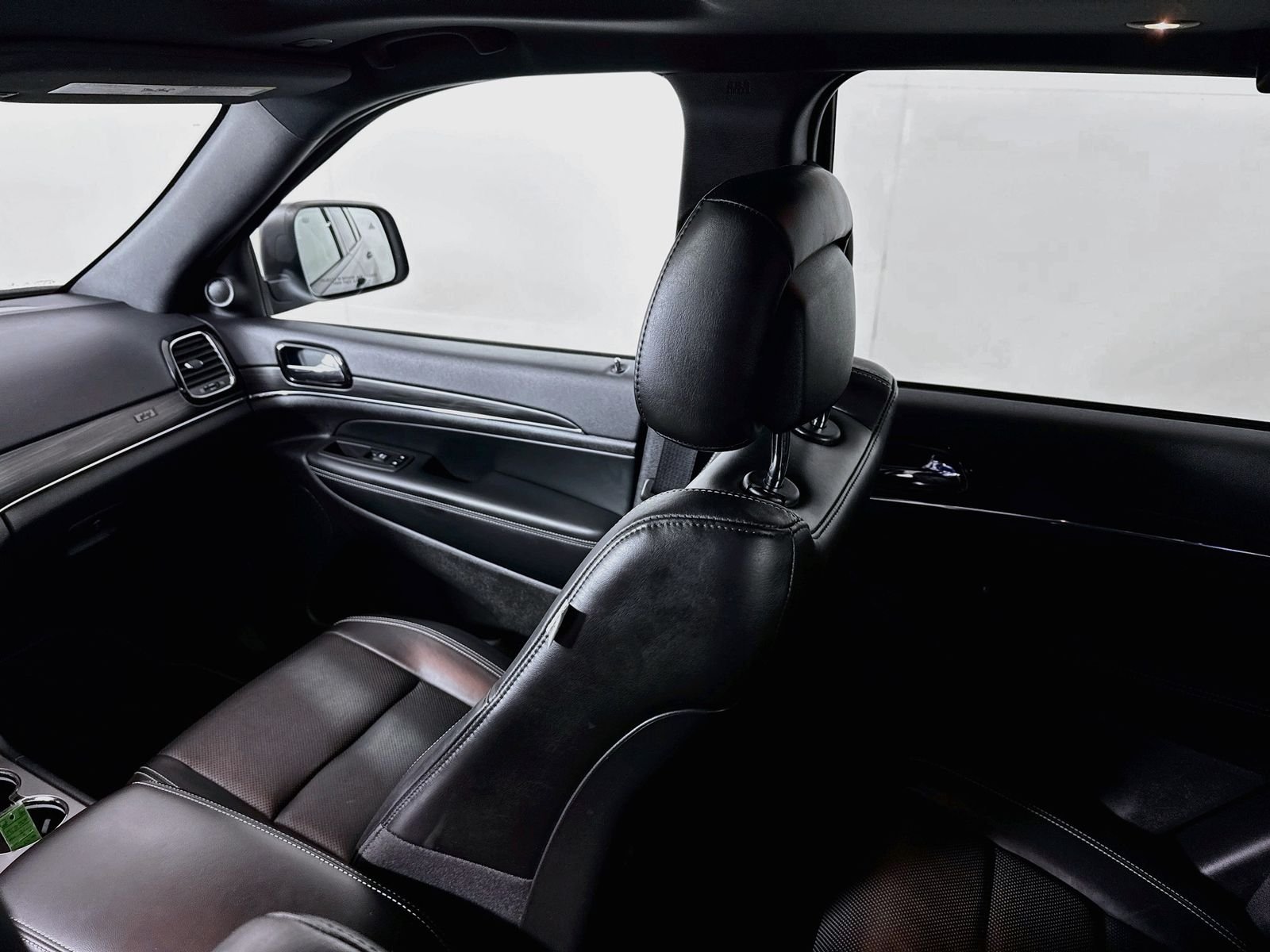 Used 2021 Blue Jeep Limited image 20