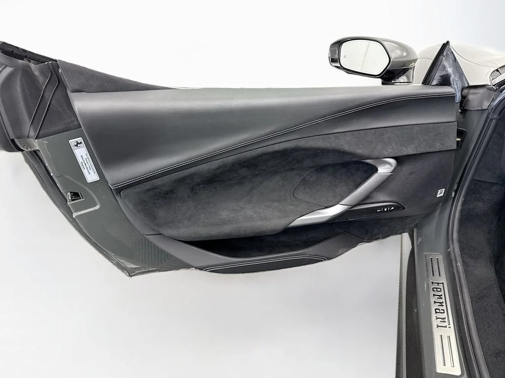 Used 2022 Grigio Scuro Ferrari  image 22