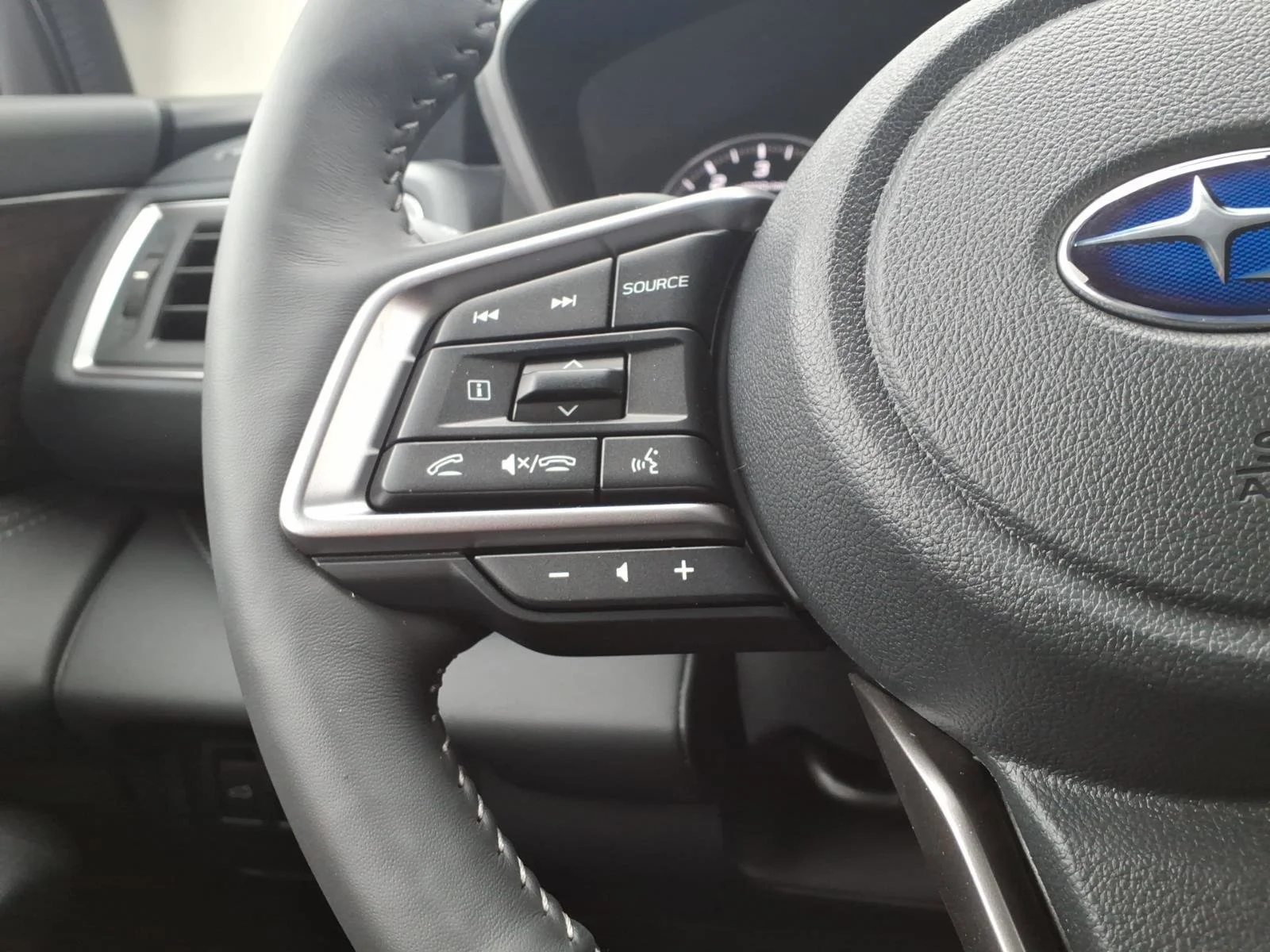 2026 Subaru Ascent Touring - Photo 13