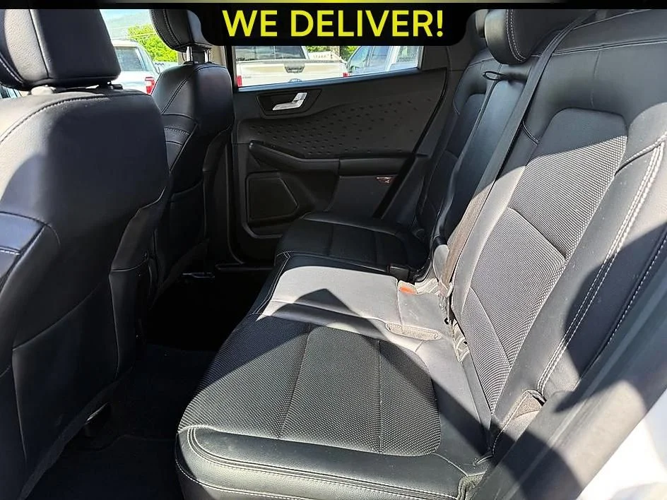 Used 2020 White Ford SEL image 18