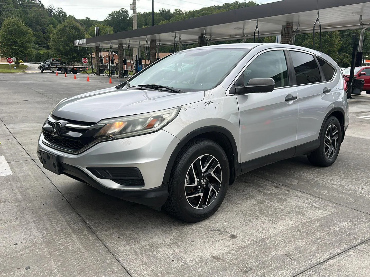 Used 2016 Alabaster Silver Metallic Honda SE image 1