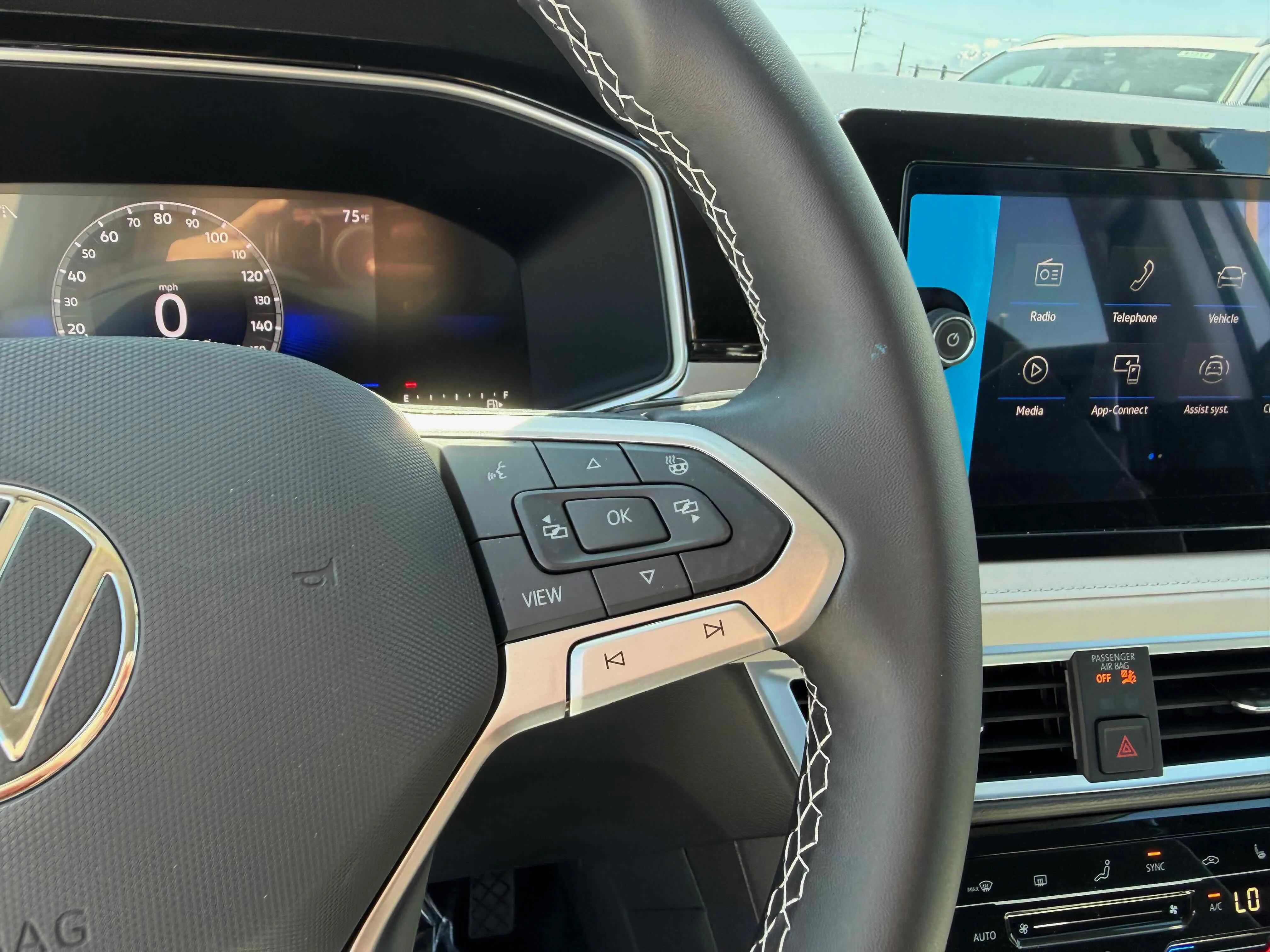 New 2026 Pure White Volkswagen SE image 18