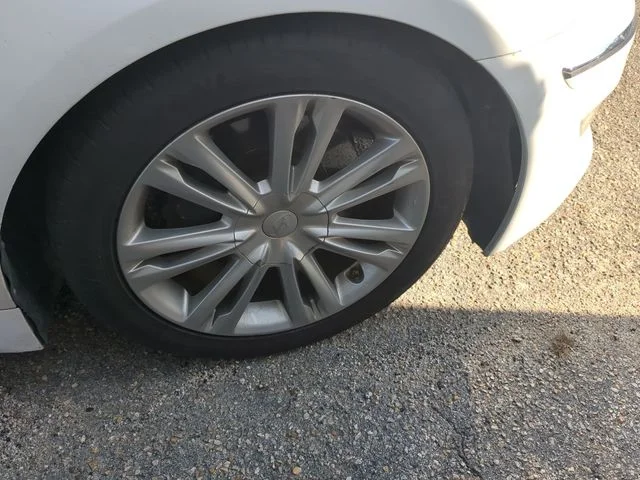 Used 2013 White Hyundai 3.8 image 15