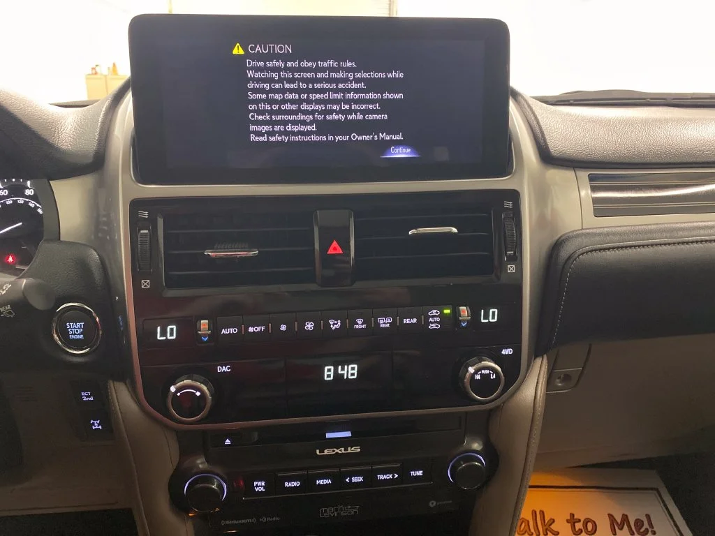 Used 2022  Lexus 460 image 20