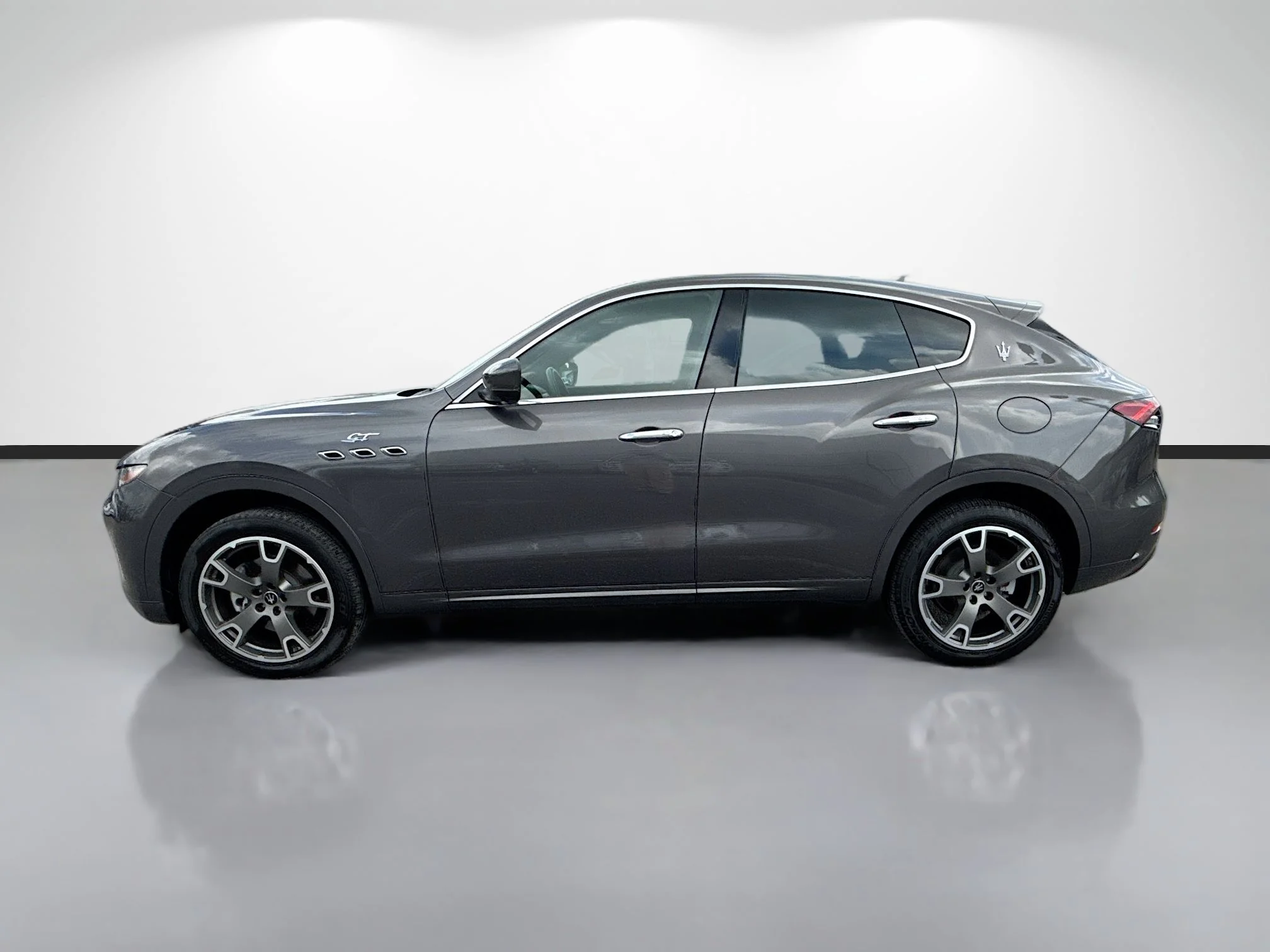 Used 2023 Grigio Maratea Metallic Maserati GT image 6
