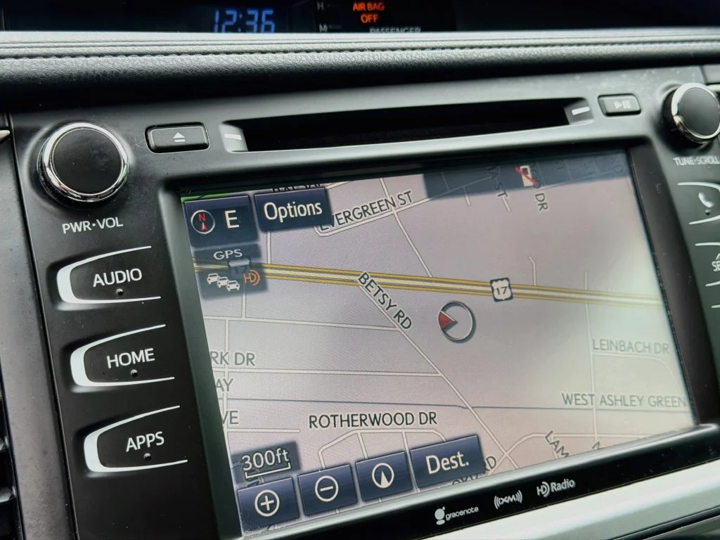 Used 2019 Black Toyota XLE image 13