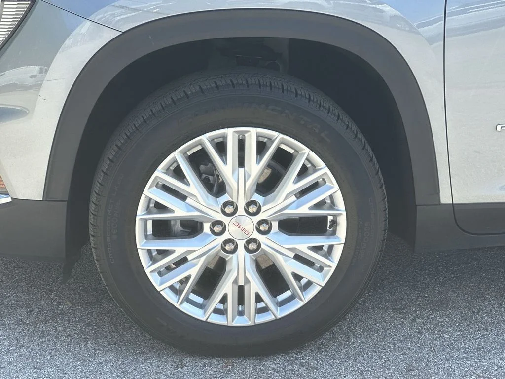 Certified Used 2024 Sterling Metallic GMC FWD Elevation image 32