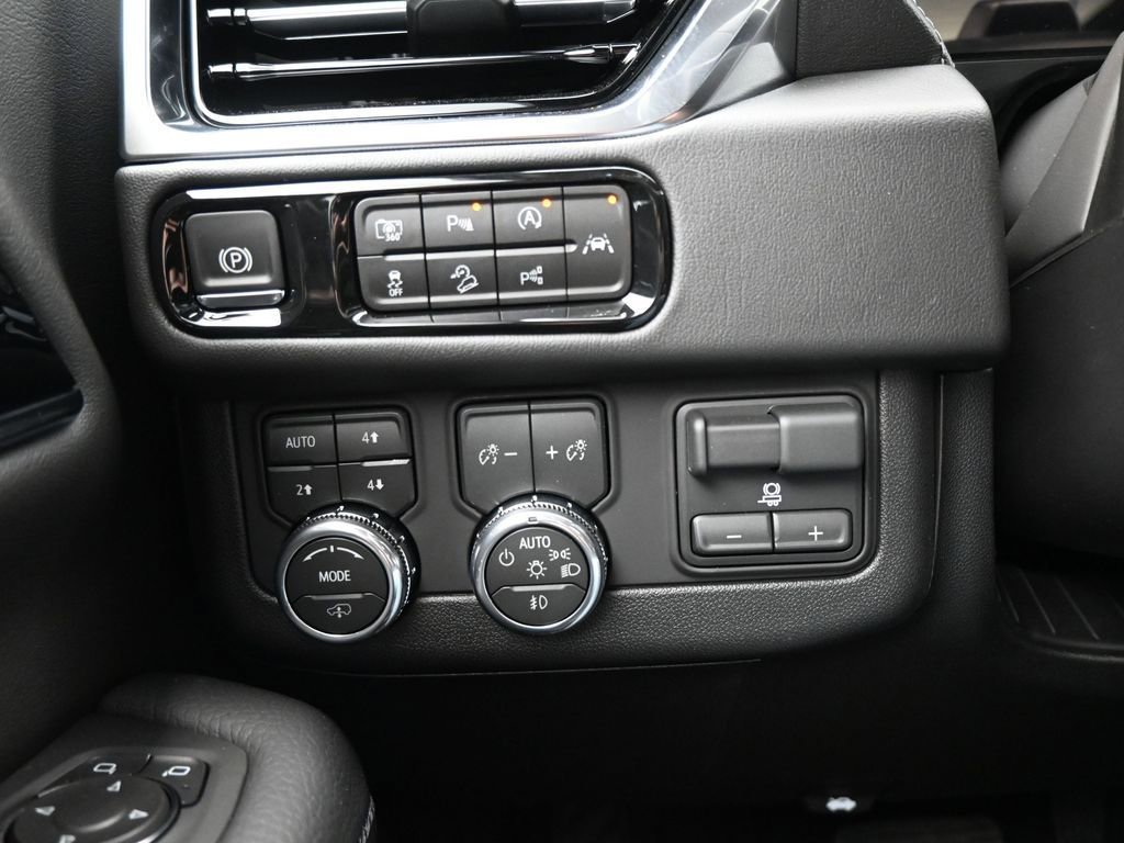 2026 GMC Yukon XL Denali - Photo 19