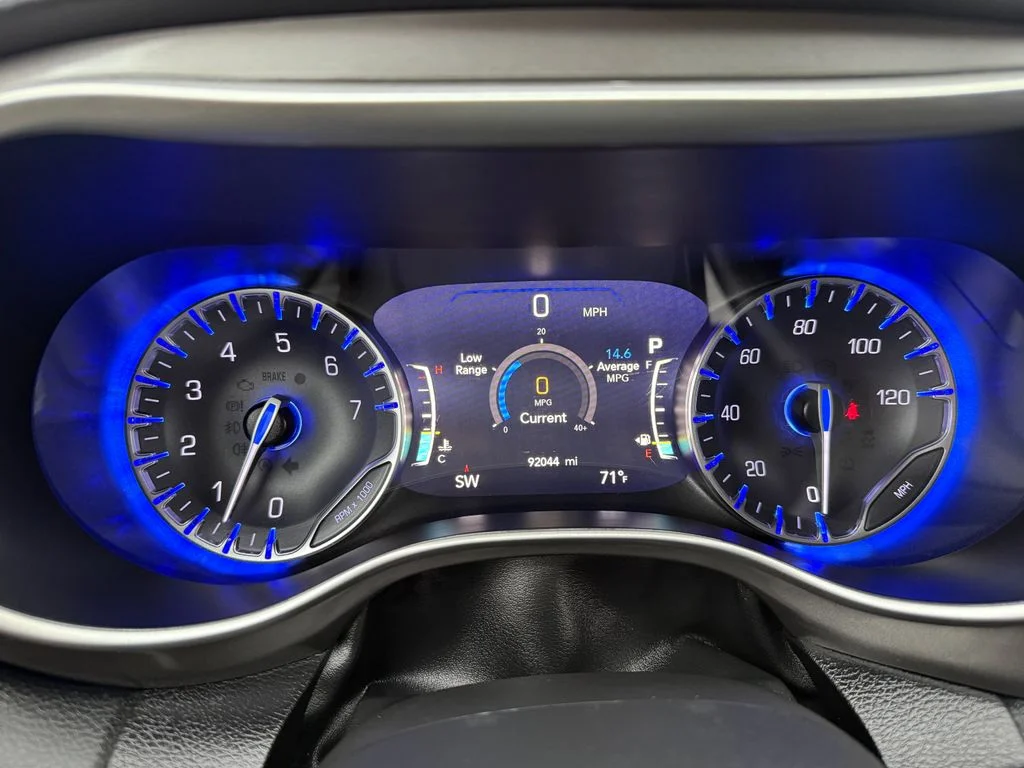 Used 2022 Black Chrysler Touring L image 19