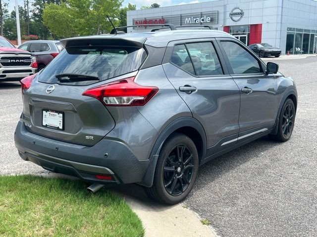 Used 2020 Gray Nissan SR image 5