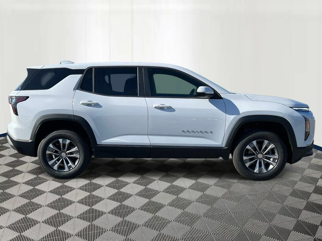 2026 Chevrolet Equinox LT - Photo 6