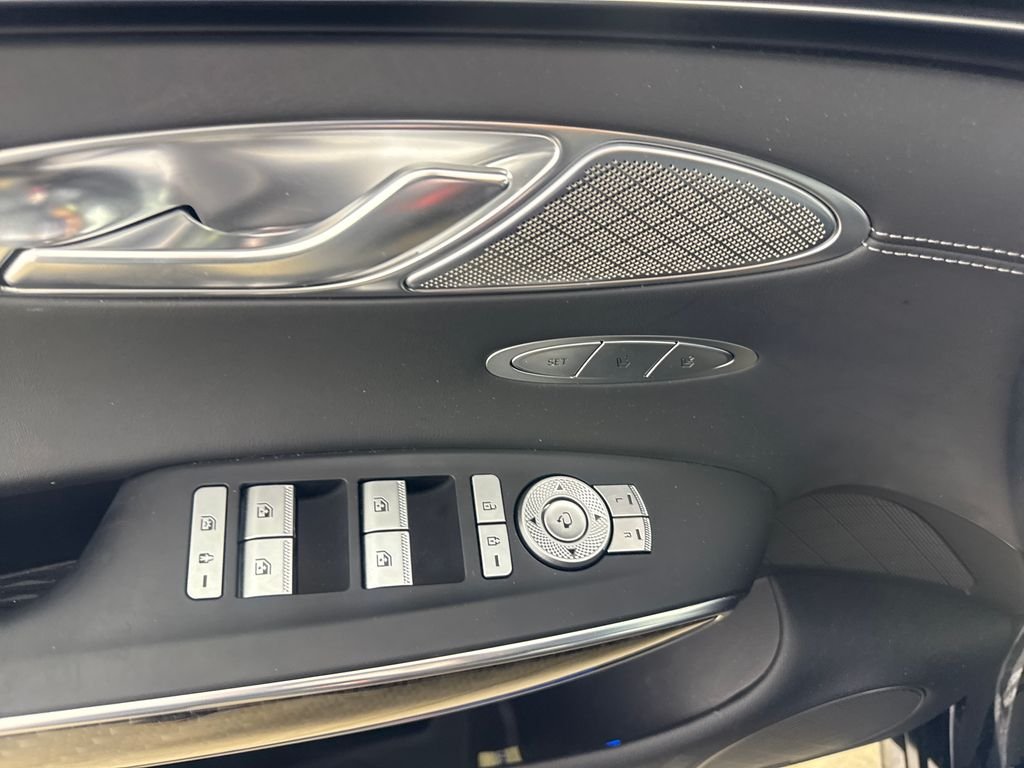 Used 2023 Black Genesis 3.5T Sport image 14
