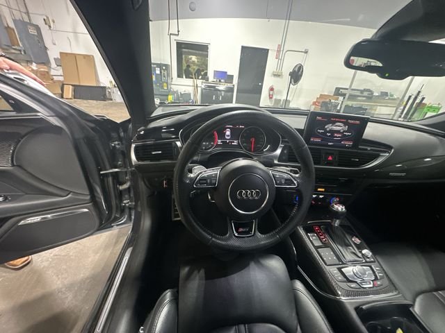 Used 2014  Audi 4.0T Prestige image 15