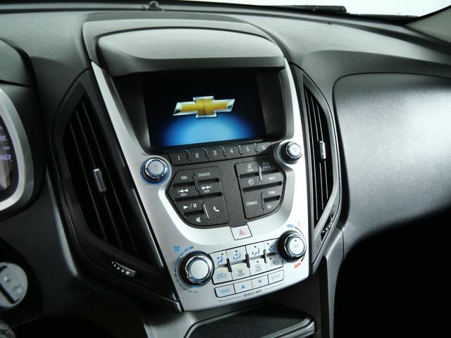 Used 2017 Silver Chevrolet LS image 18