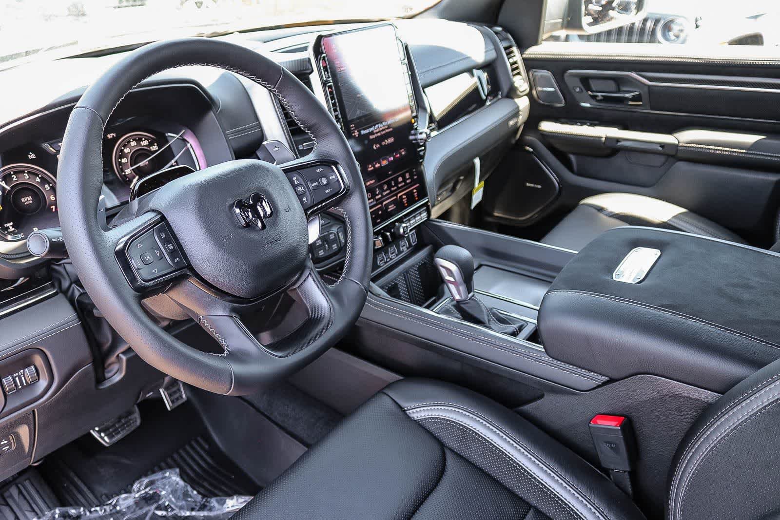 New 2026 Diamond Black Crystal Pearl-Coat Exterior Paint RAM RHO image 19