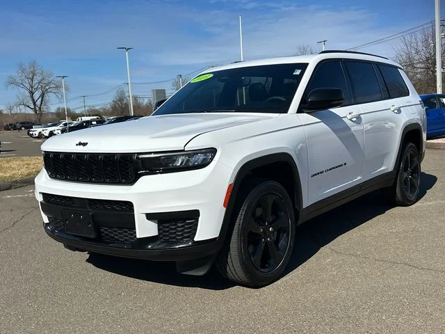 Certified Used 2023 White Jeep Altitude image 5