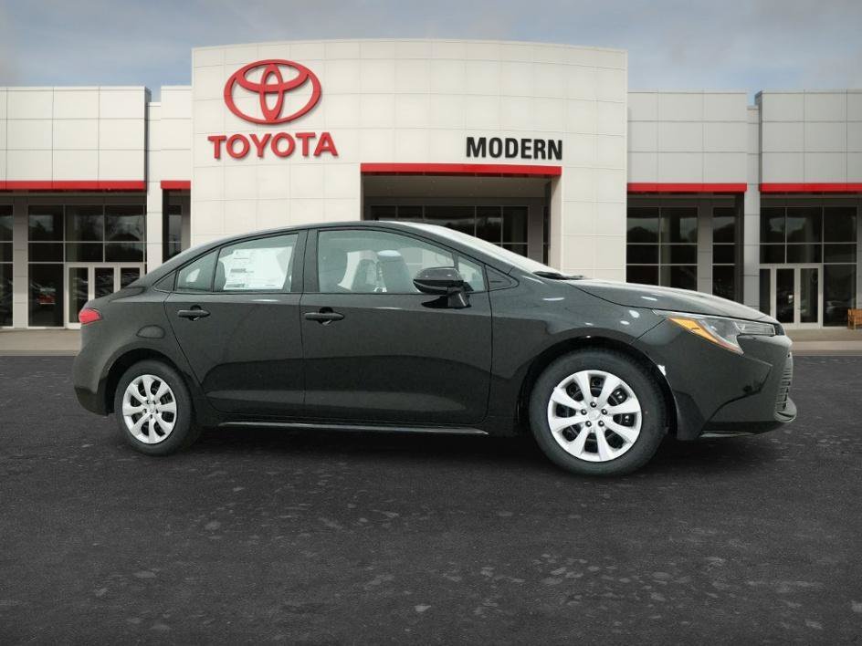 New 2026 Midnight Black Met Toyota LE image 11
