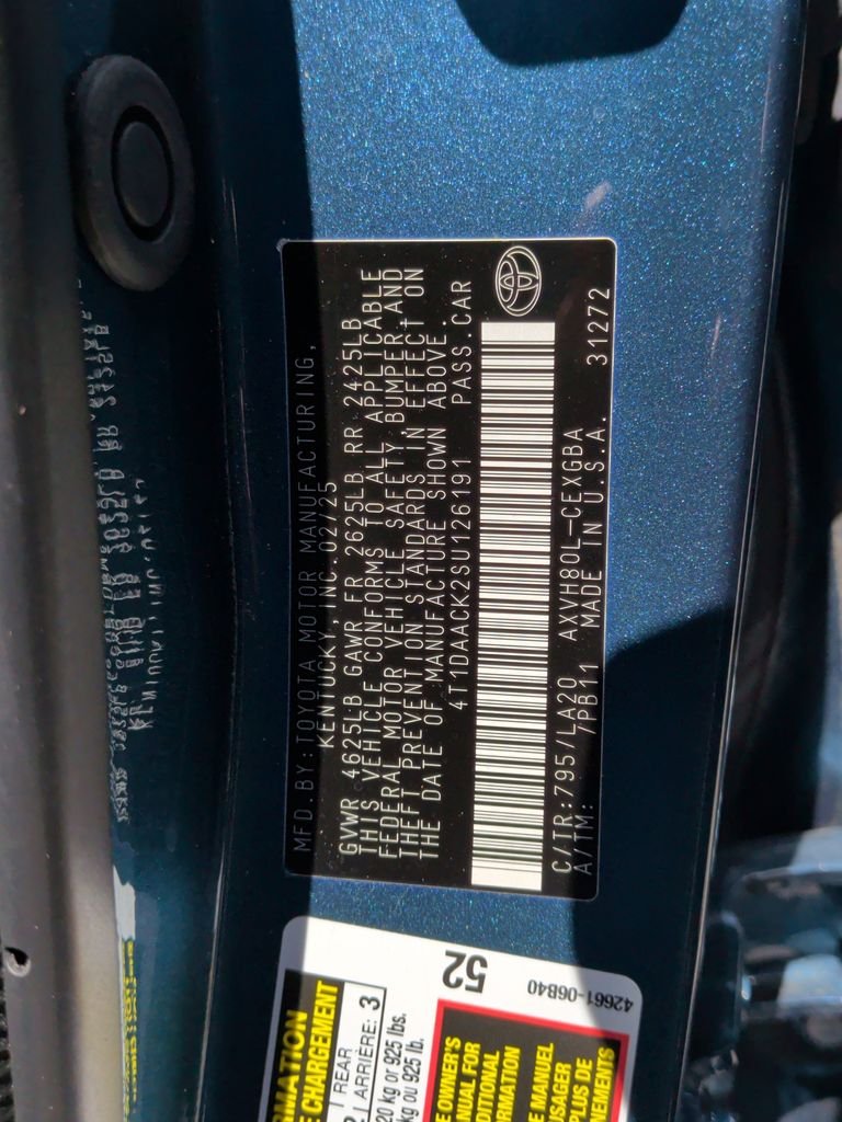 Certified Used 2025  Toyota XLE image 32