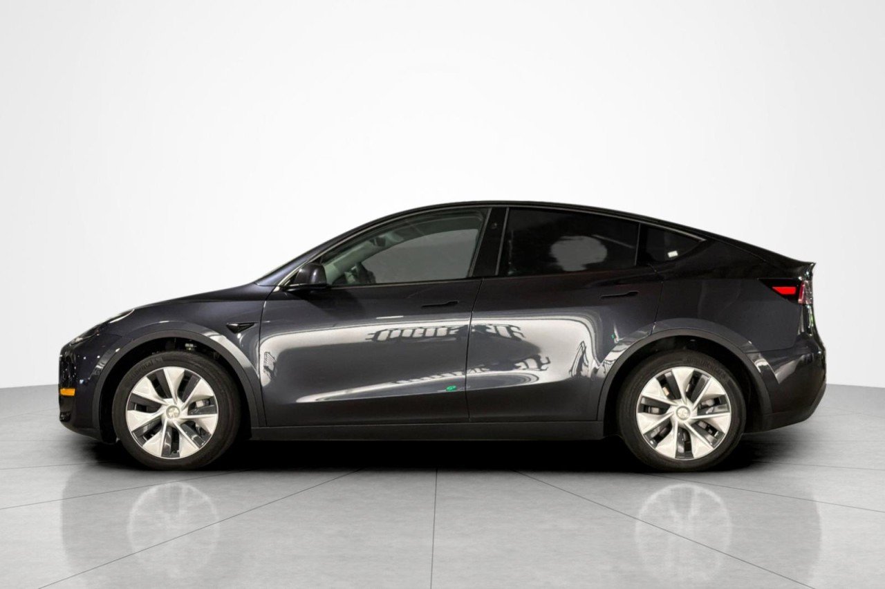 Used 2024 Tesla Model Y Long Range with VIN 7SAYGDED2RF033343 for sale in Beverly Hills, CA