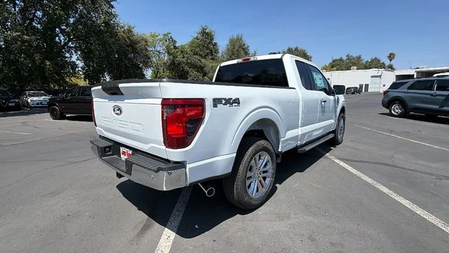 New 2026 Oxford White Ford XLT image 38