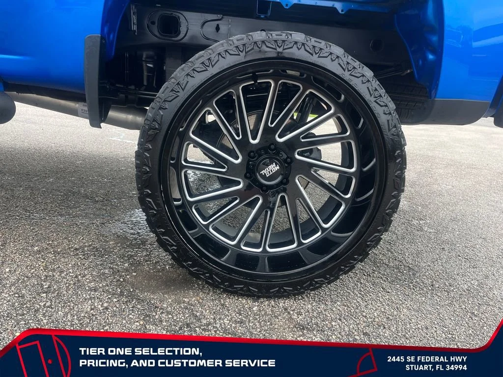Used 2025 Riptide Blue Metallic Chevrolet Custom image 9