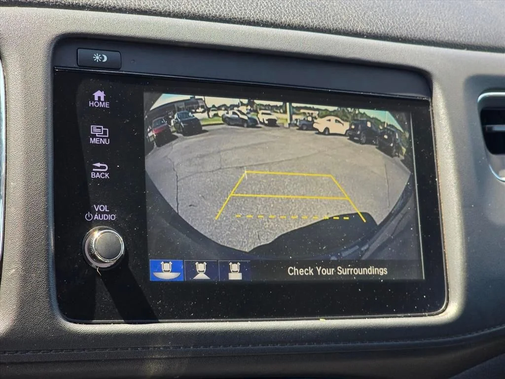 Used 2021 Silver Honda EX image 5