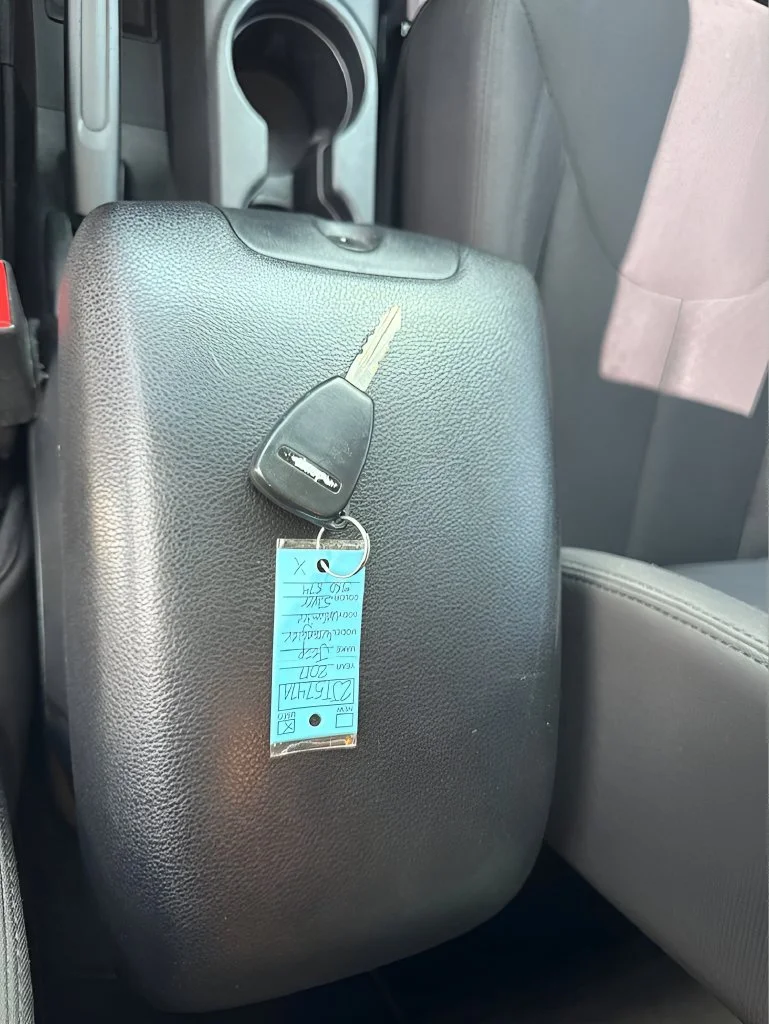 Used 2017  Jeep Sport image 27