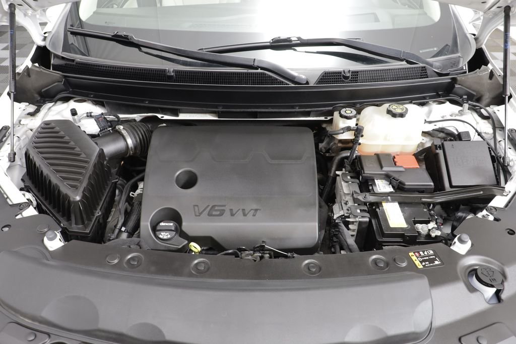 Used 2023 Summit White Buick Premium Group image 25