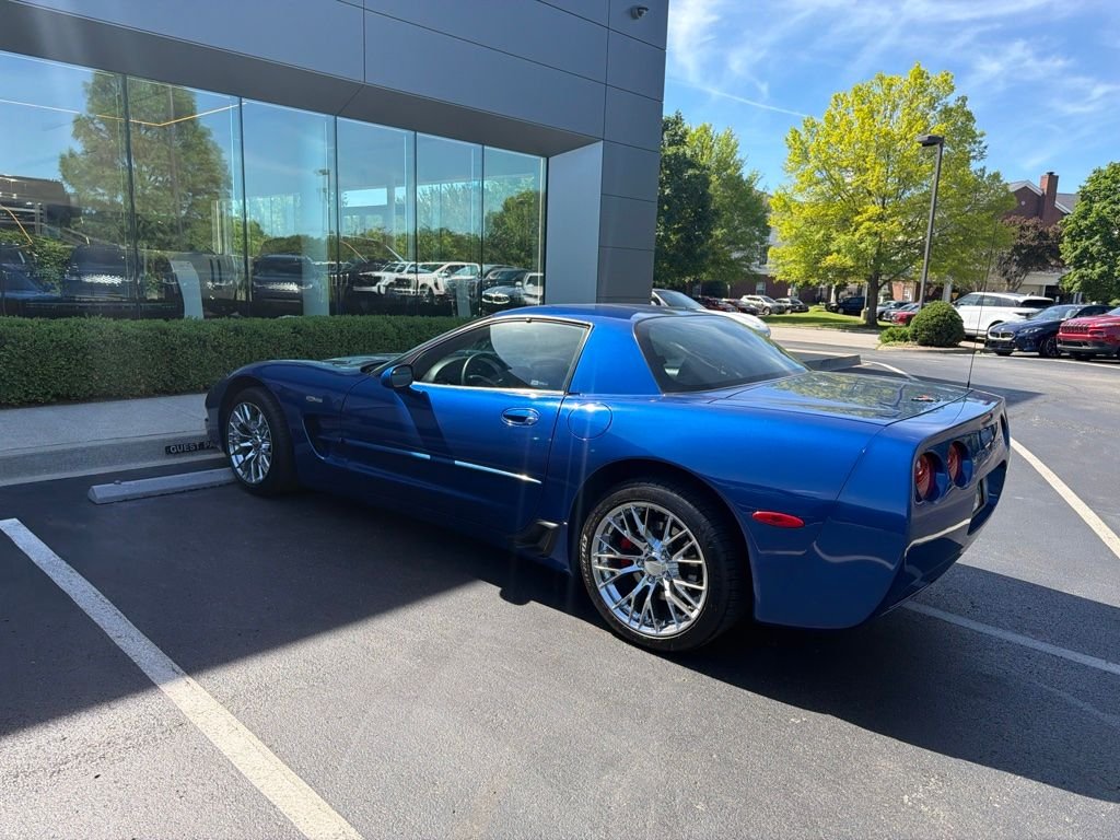 Used 2002 Electron Blue Metallic Chevrolet Z06 image 4