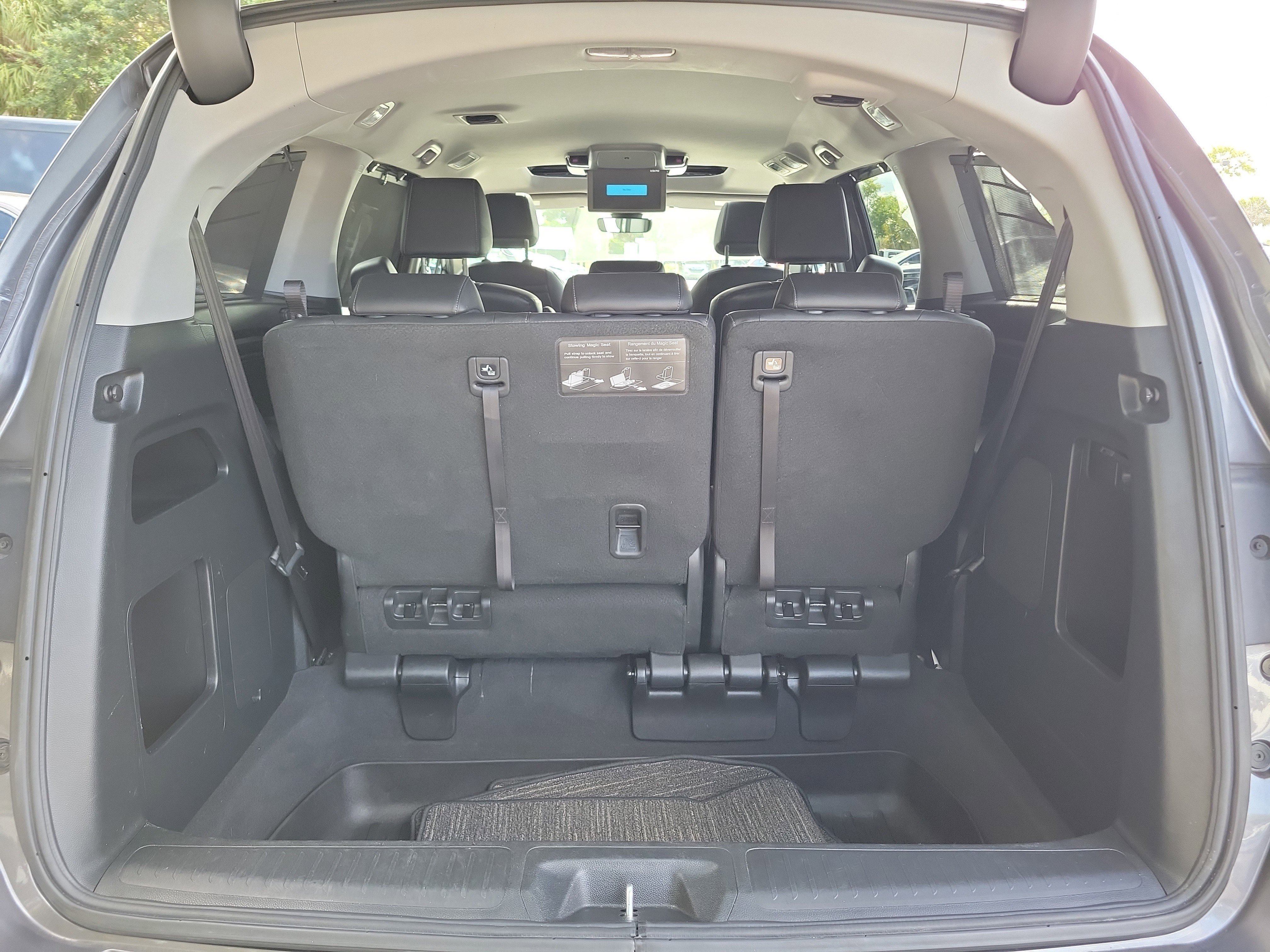 2024 Honda Odyssey Touring - Photo 40