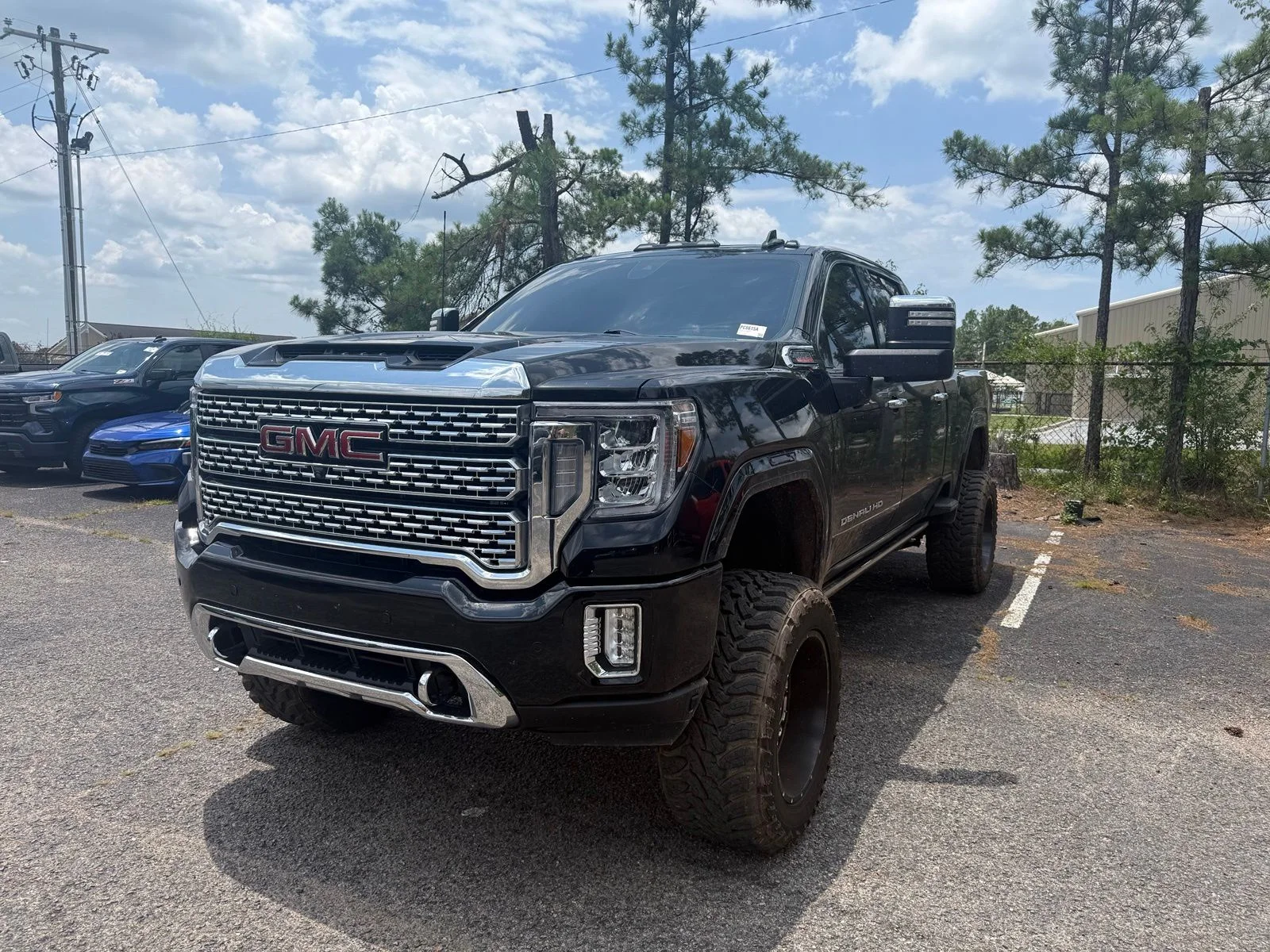 Used 2023 Black GMC Denali image 2