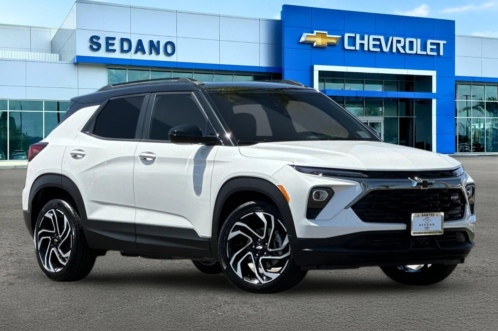 New 2026 Iridescent Pearl Tricoat Chevrolet RS image 2