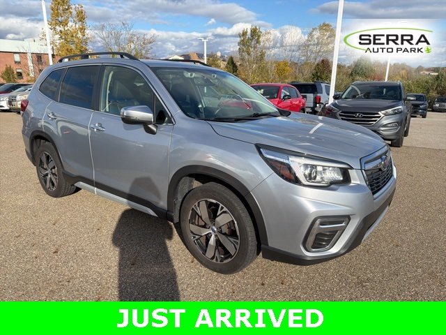2019 Subaru Forester Touring photo 2