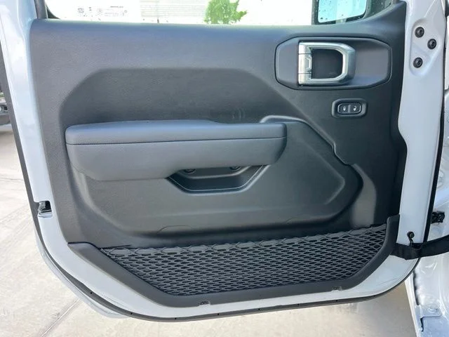 New 2026 Bright White Clearcoat Jeep  image 16