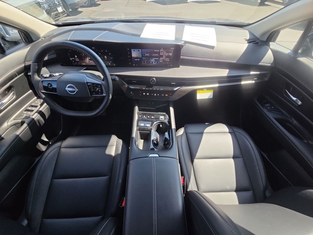 Used 2025 Gray Nissan SV image 21