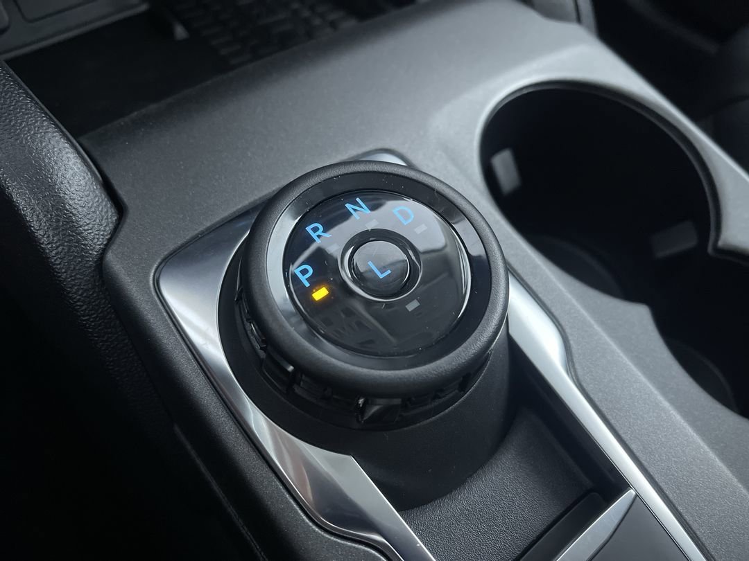 New 2025 Azure Gray Metallic Tri-Coat Ford Outer Banks image 22