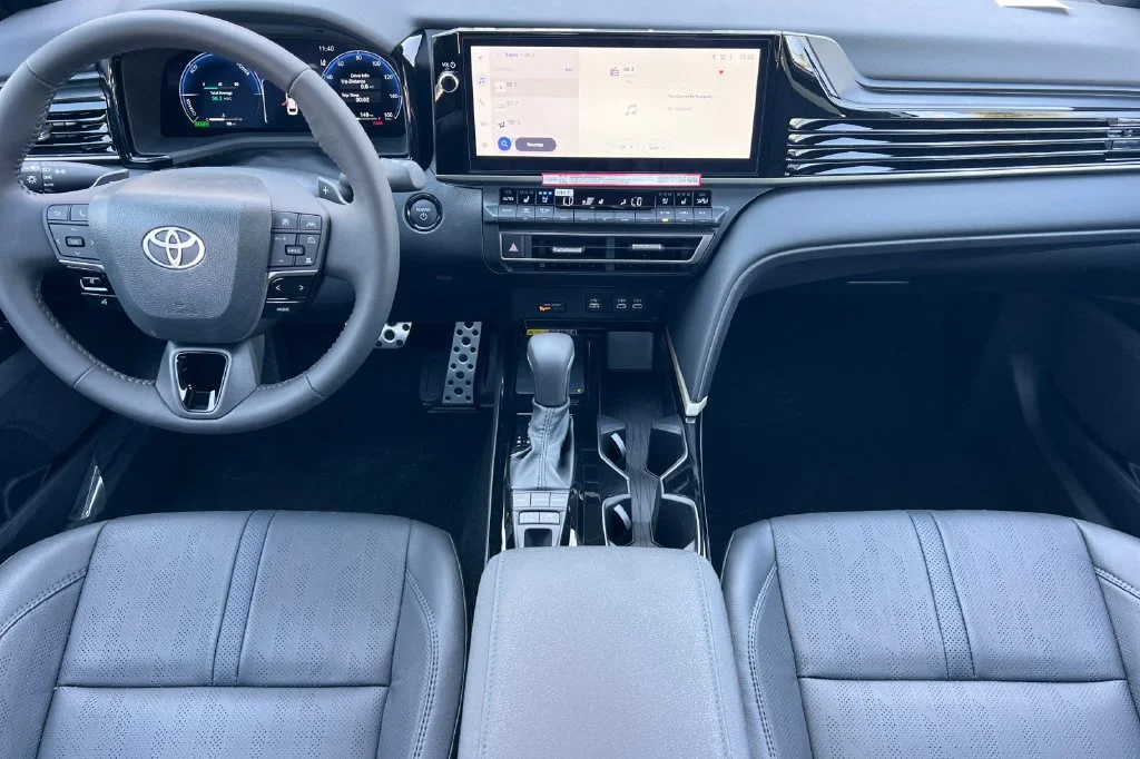 New 2026 Wind Chill Pearl Toyota XSE image 15